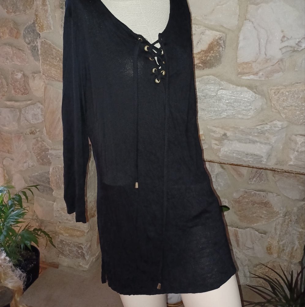 Black shirt